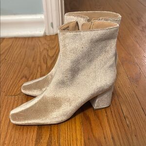 Journee Velvet Booties